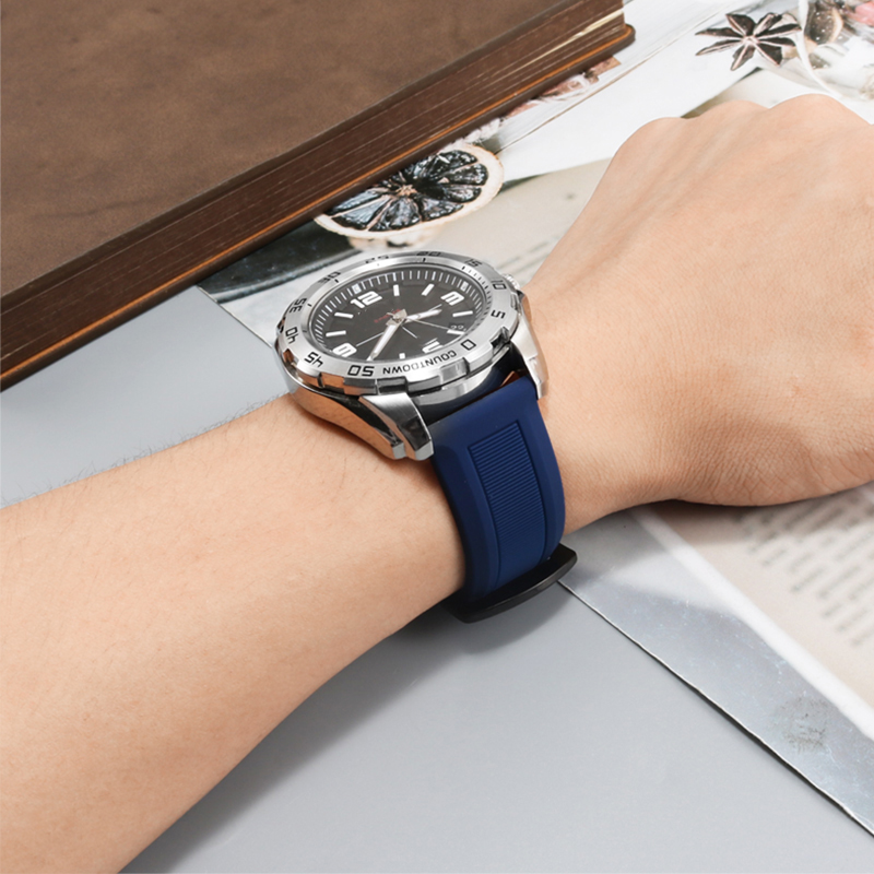 Cinturino in gomma per tag heu - Nato Strap Nylon recensione e prezzo