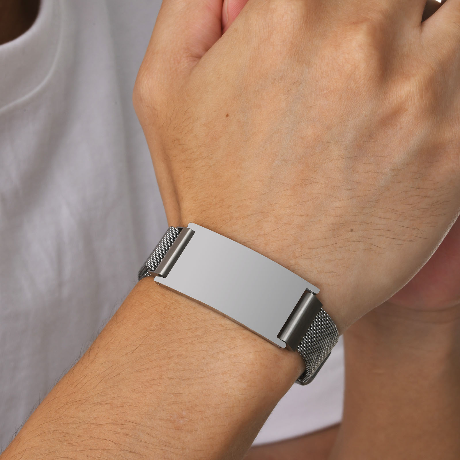 Grossi braccialetti con cintur - Mesh Strap Metal recensione e prezzo